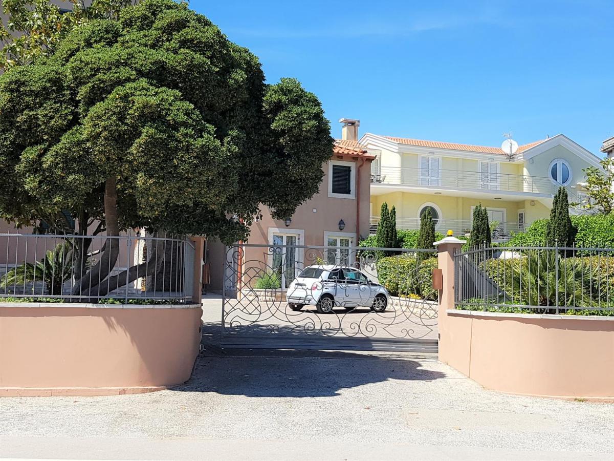 Villa Maestral Задар Екстериор снимка